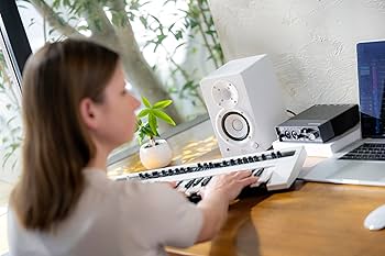 YAMAHA HS4 ホワイトパワードスタジオモニター Yamaha HS4 4.5